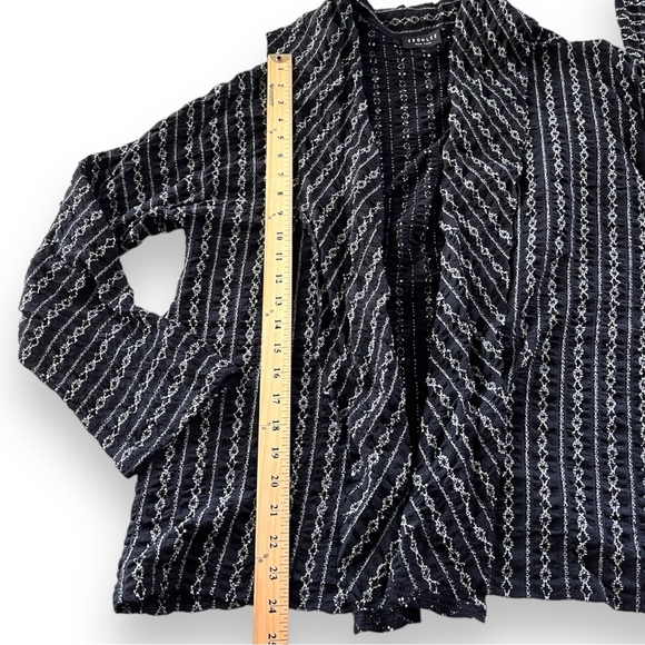 Yeohlee Textured Stretch Lightweight Jacket Size Medium Black Cream - Picture 4 of 8